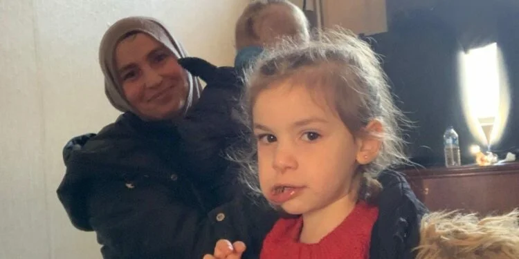 Eşini kaybeden anne iki bebeğiyle cezaevinde, oğullar çaresizlik içinde