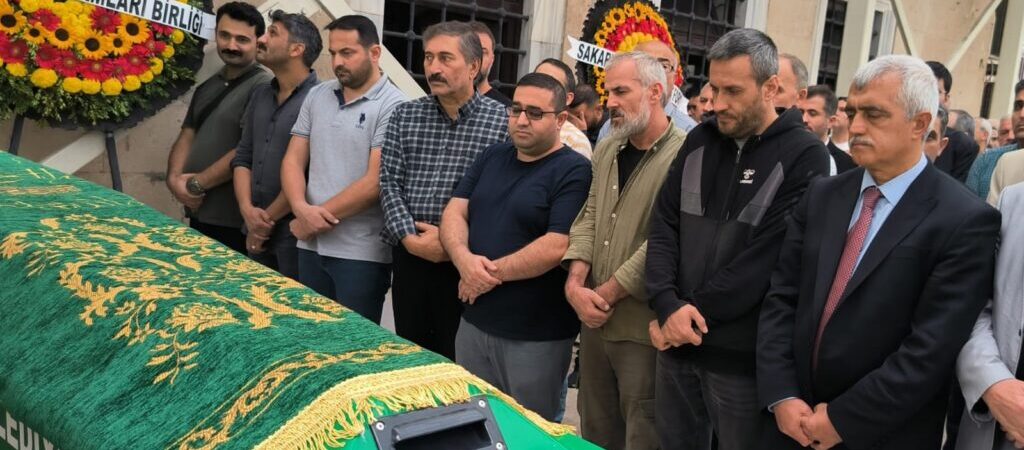 Göz yaşlarıyla Yusuf Kerim’i uğurlayan Anne Sayın: Yusuf’um, hasta yatağındayken beni ondan kopardılar