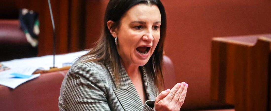 Senatör Jacqui Lambie:Afganistan’daki savaş suçları soruşturmasına kıdemli askerler de dahil edilsin