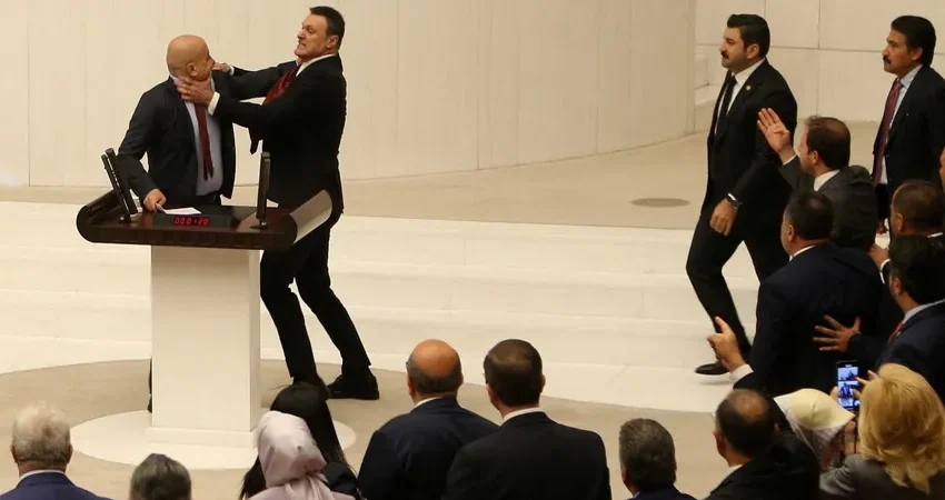 AKP’lilerin Meclis’teki saldırısına tepki gösteren Kılıçdaroğlu: Kutsal alanda kalleşçe saldırdılar, kan bulaştı