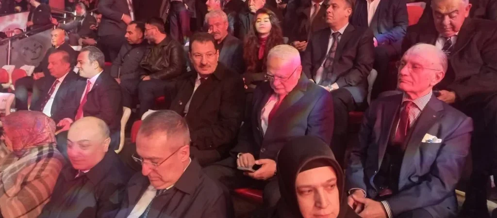 SP Kongresinde, katil İsrail, işbirlikçi AKP: AKP’liler salonu terk etti