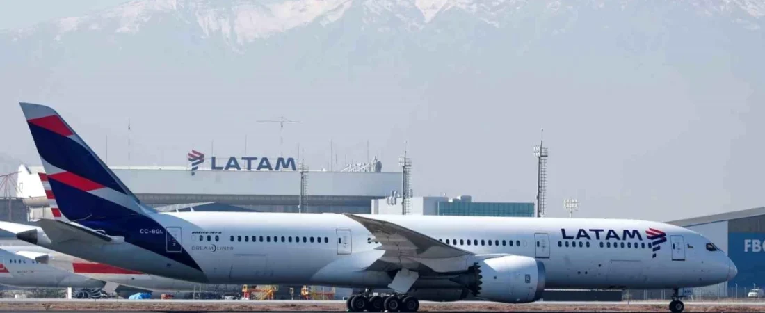 Avustralya-Yeni Zelanda seferini yapan LATAM Airlines Havayolu’na ait uçakta irtifa kaybı: En az 50 yaralı