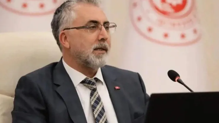 AKP’li Bakan’ın yakınına ballı atama:Dil bilmeyen aşçı Pelin Arabasüren, ateşe olarak atandı