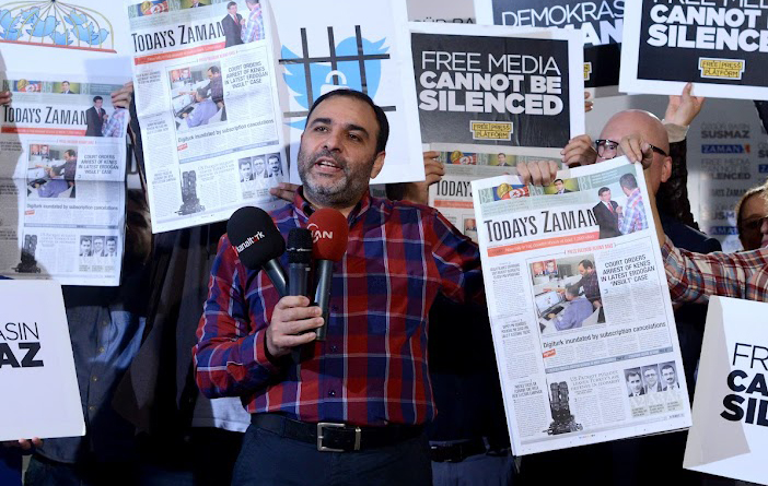 Gazeteci Bülent Keneş: Today’s Zaman’ın iki köşe yazarı en kritik iki konuma getirildi, bana da ‘terörist’ diyorlar