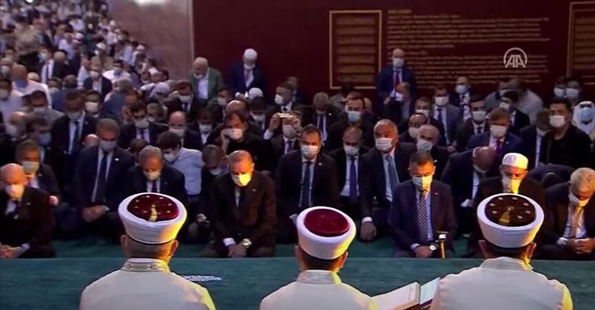 İmamoğlu ilk kez anlattı: ‘Cumhurbaşkanı’nın oğlu için cemaati 35 dakika beklettiler