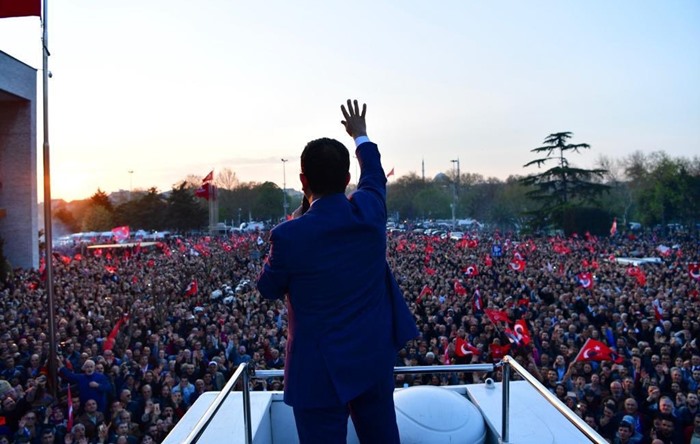 İmamoğlu, Saraçhane’den Erdoğan’a: Bir kişinin vesayet dönemi bugün itibariyle bitmiştir