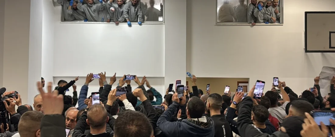 İsrail terörünün esir aldığı 110 Filistinli, serbest bırakıldı