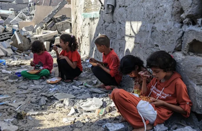 ARO Gönüllüsü, Gazzeli çocuklar için 50 km çıplak ayakla koştu: Mazlumlara Kurban bağışı bu yıl da devam ediyor