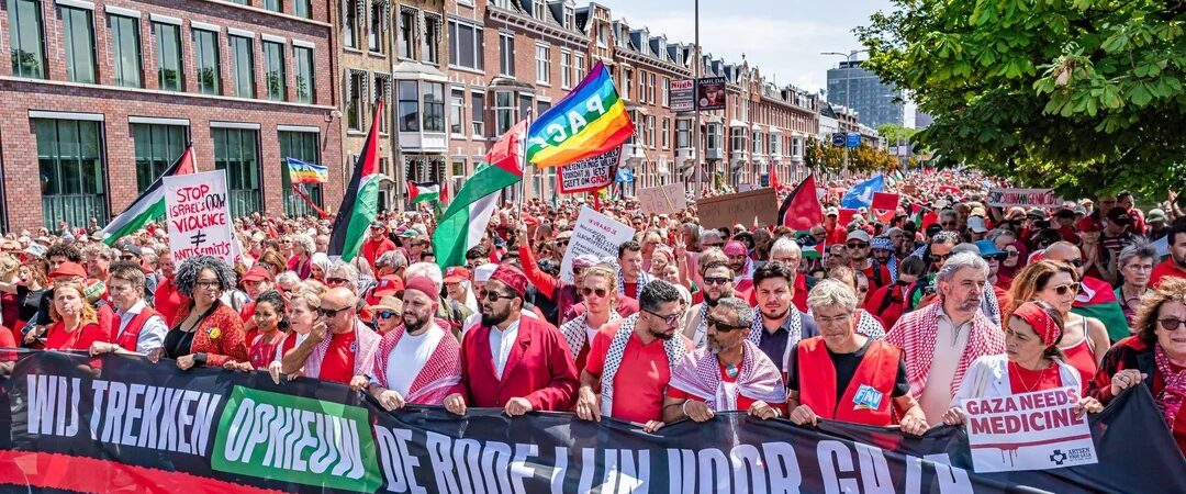 Hollanda’da tarihi yürüyüş: 250 bin kişi Filistin için sokakta