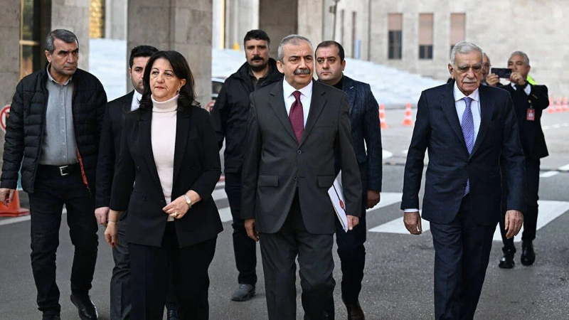 İstanbul’a kayyım atanacaktı, DEM Parti İmralı Heyeti’nin önlediği iddia edildi