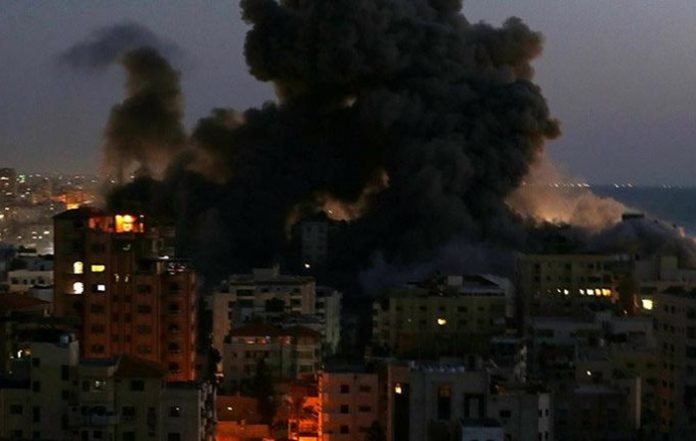 İsrail ordusu Gazze’yi bombaladı: 12 ölü, 20 yaralı
