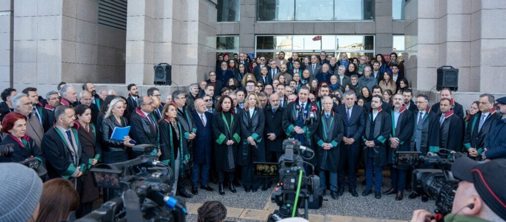 ‘Terör’ soruşturması nedeniyle ifade veren İstanbul Barosu’ndan tepki: ‘147 yıldır susmadık, yine öyle olacak’
