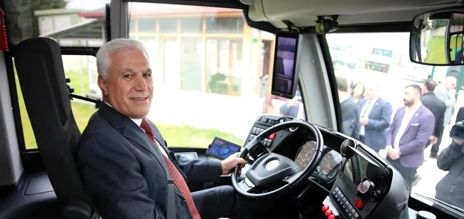 CHP Bursa adayı Bozbey: Belediyenin önüne TIR’lar yanaştı, evrak kaçakçılığına karşı önlem alınmalı