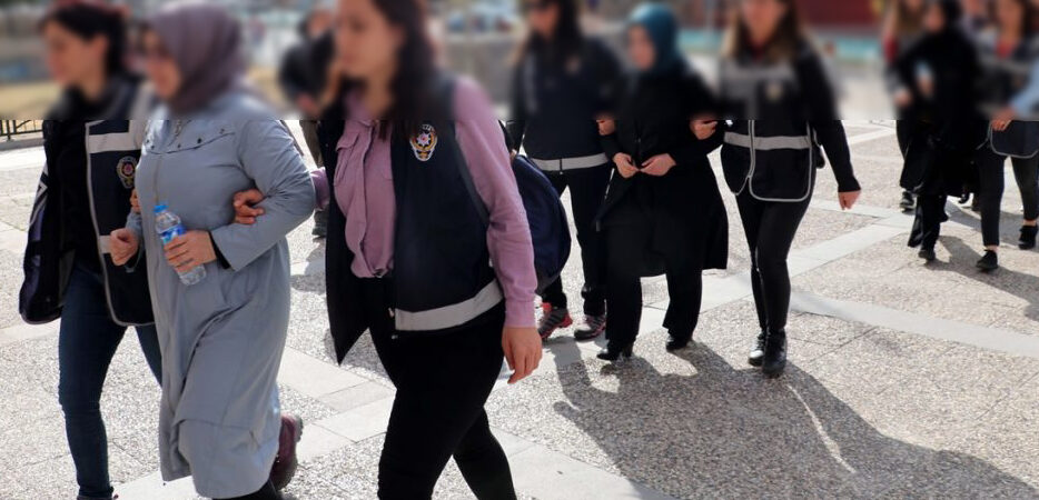 AKP’li Adalet Bakanı Tunç açıkladı: Şu anda cezaevlerinde 65 bin 986 öğrenci var