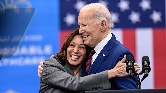 Kamala Harris rüzgârı: Demokrat Parti’nin 50 eyalet başkanının tamamı destek verdi
