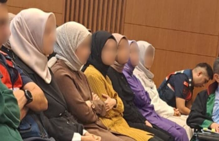 Son iki kişi kalmıştı:Keyfi olarak tutuklanan ‘Liseli Kız Çocukları’ tahliye edildi