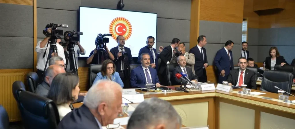 TBMM’de skandal: Gergerlioğlu ve bazı vekiller, Dışişleri Komisyonu toplantısından çıkarıldı