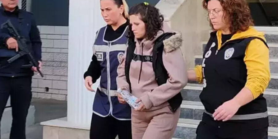 Yangında 5 çocuğu ölen anne Bakanlığı yalanladı: ”Bırakın 100 bin lirayı hiç yardım almadım”