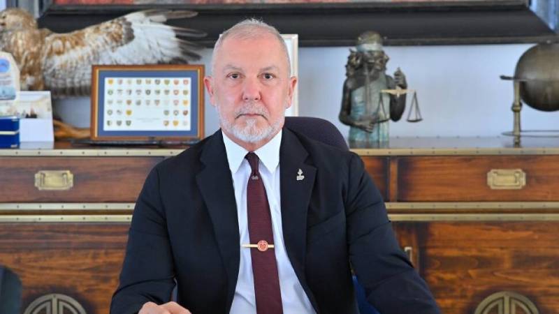 GAÜ Kurucu Rektörü konuştu: İmamoğlu’nun yatay geçişi yasaldır!