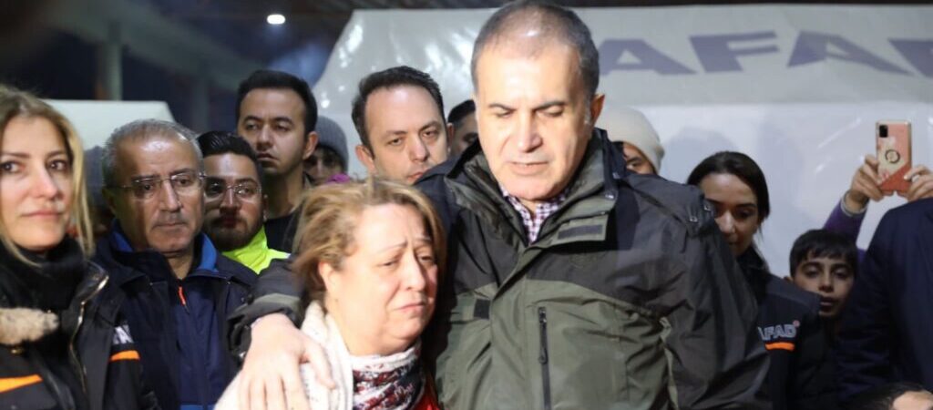AKP Sözcüsü Çelik’in montunun fiyatı 20 bin, depremzedelere yardım 10 bin TL