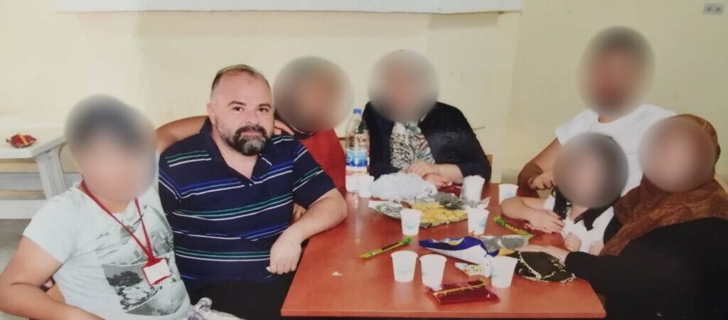 Tutuklu KHK’lı öğretmene suçlama: ‘Aranan eşini ihbar etmiyor’