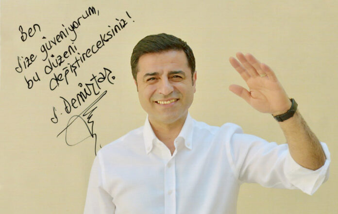 Demirtaş’tan gençlere çağrı: ‘Bu hayat çekilmez’ diyorsan, sandığa git