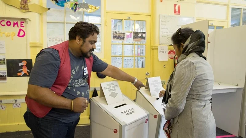 Victoria’da, belediye seçimleri için oy pusulaları gönderilmeye başlandı