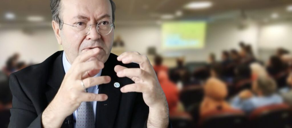 Havuz yazarı Yusuf Kaplan: Cehennemin dibine doğru yuvarlanıyoruz